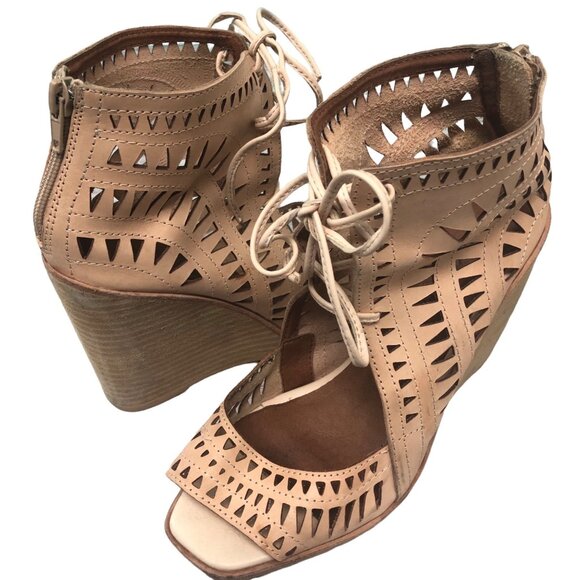 Jeffrey Campbell SIZE 8.5 Cordillo Perforated Tan Leather Tie Bootie Heels Sanda - Picture 3 of 12